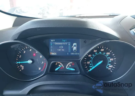 2015 Ford Escape Se z USA, uszkodzony, nr VIN 1FMCU0GX4FUB68919